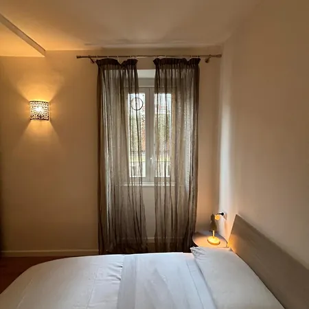 Mares Apartment Lecco
